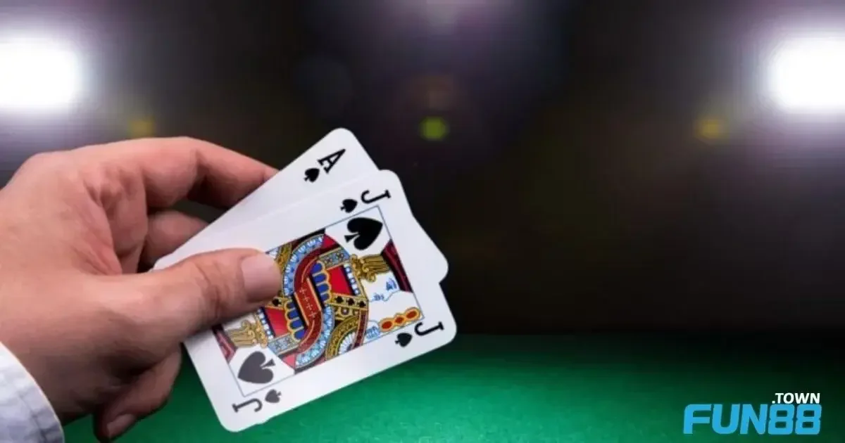 Luật đơn giản trong cách chơi poker